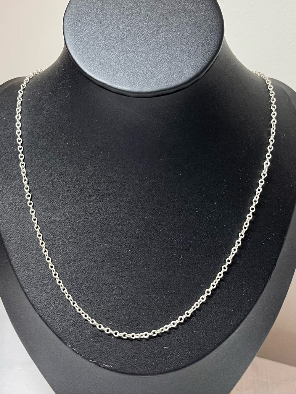 Sterling Silver Rope Link Necklace - Silver
Stamped 835
23”